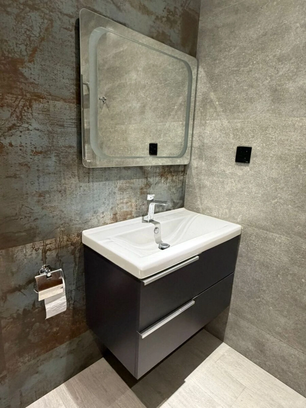 Kirayə verilir 2 otaqlı mənzil 87 m²