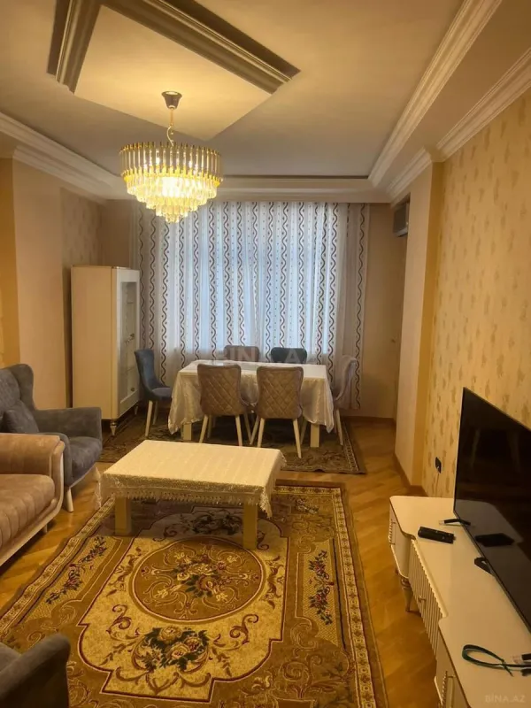 Kirayə verilir 3 otaqlı mənzil 137 m²