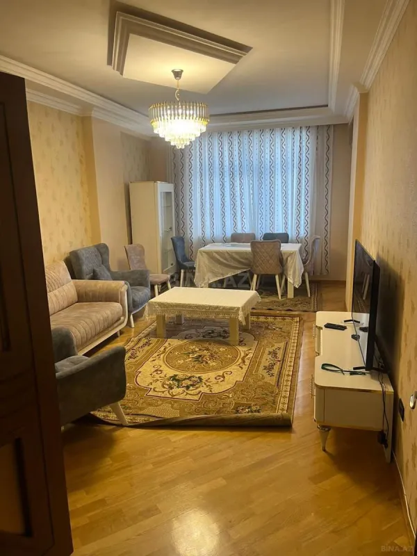 Kirayə verilir 3 otaqlı mənzil 137 m²