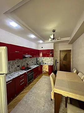 Kirayə verilir 3 otaqlı mənzil 137 m² — Bakı, İnşaatçılar 3 otaq 137.00 m²