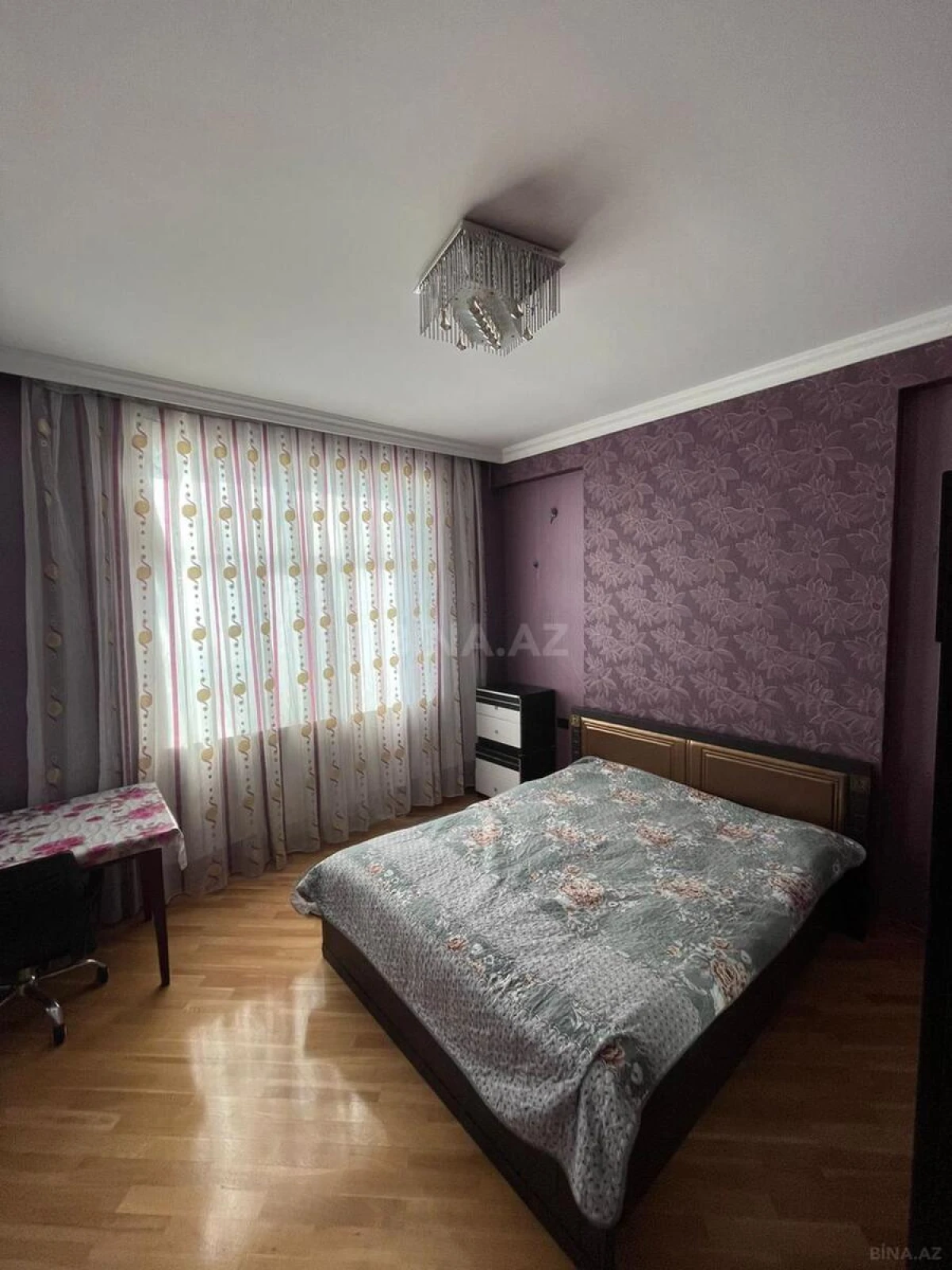 Kirayə verilir 3 otaqlı mənzil 137 m²