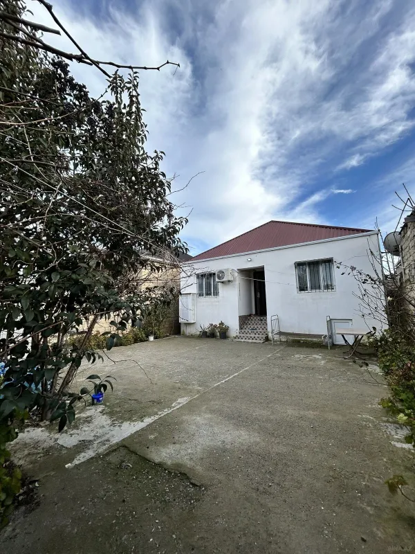 Satılır 3 otaqlı həyət evi 100 m²