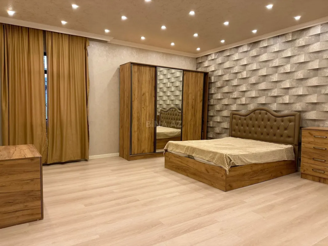 Kirayə verilir 6 otaqlı həyət evi 320 m²