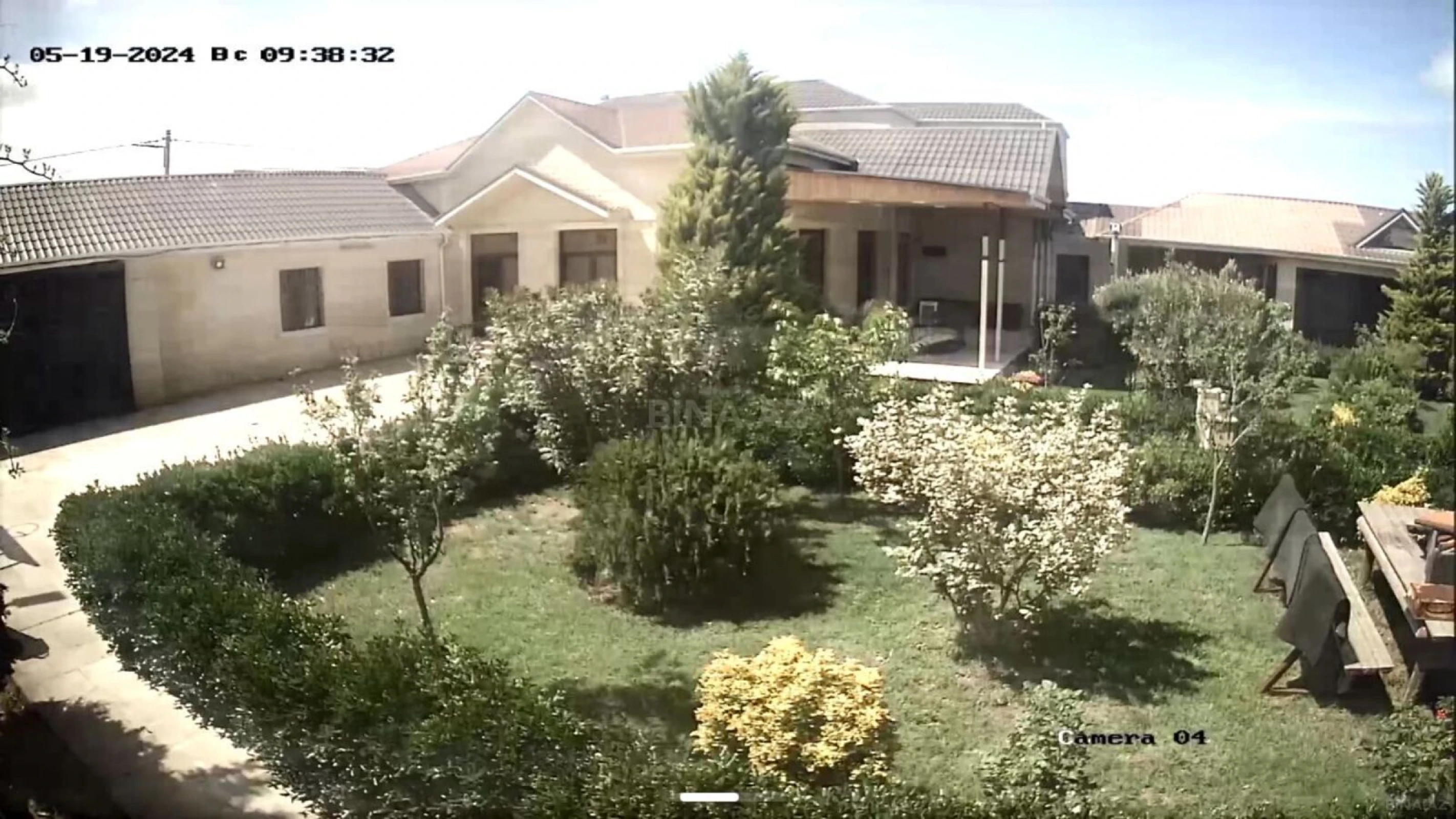 Kirayə verilir 6 otaqlı həyət evi 320 m²