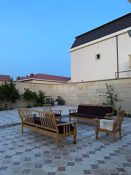 Kirayə verilir 6 otaqlı həyət evi 320 m²