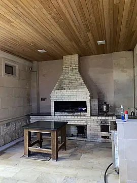 Kirayə verilir 6 otaqlı həyət evi 320 m²