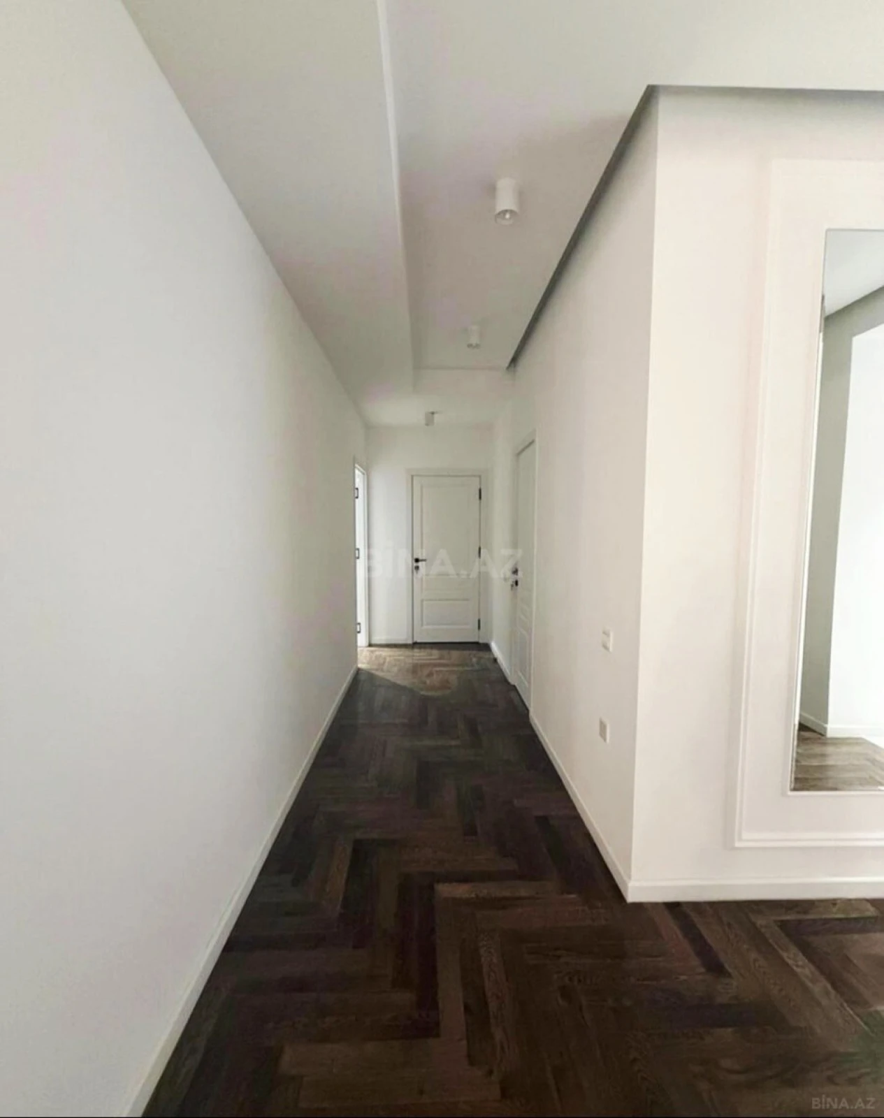 Satılır 3 otaqlı mənzil 125 m²