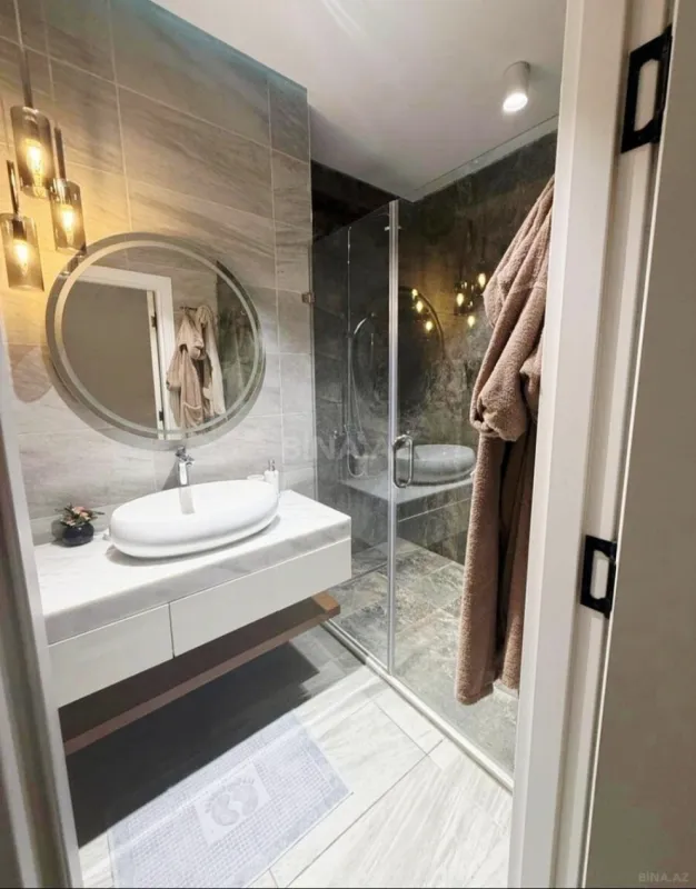 Satılır 3 otaqlı mənzil 125 m²