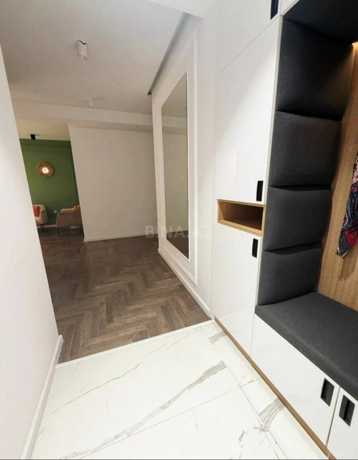 Satılır 3 otaqlı mənzil 125 m²