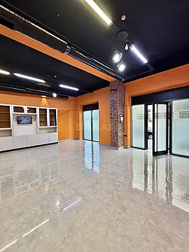 Kirayə verilir obyekt 143 m² — Bakı 143.00 m²