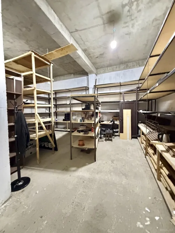 Kirayə verilir obyekt 143 m²