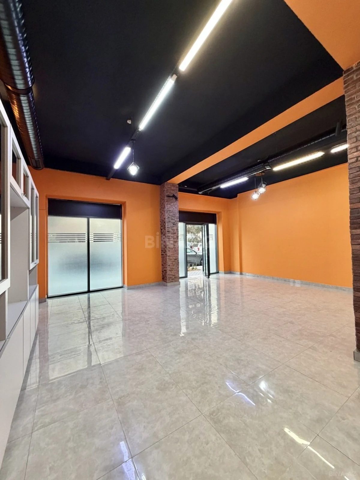 Kirayə verilir obyekt 143 m²