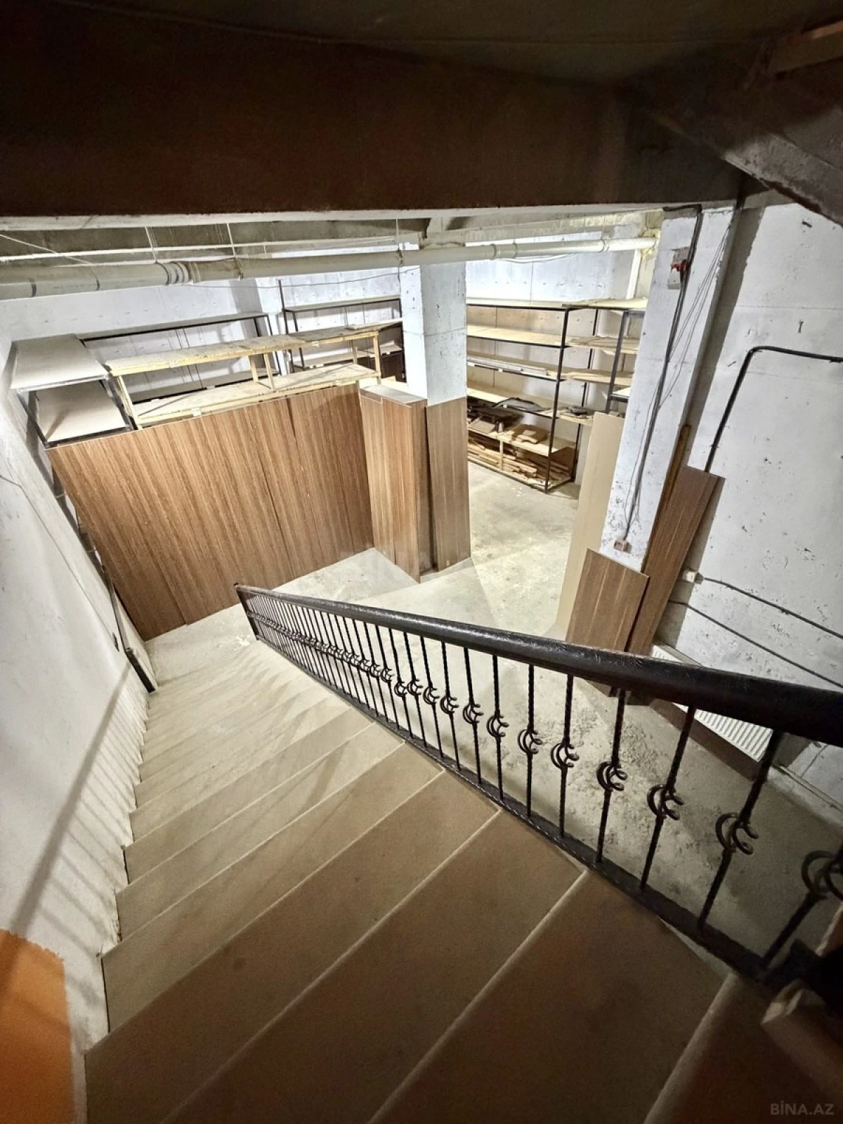 Kirayə verilir obyekt 143 m²