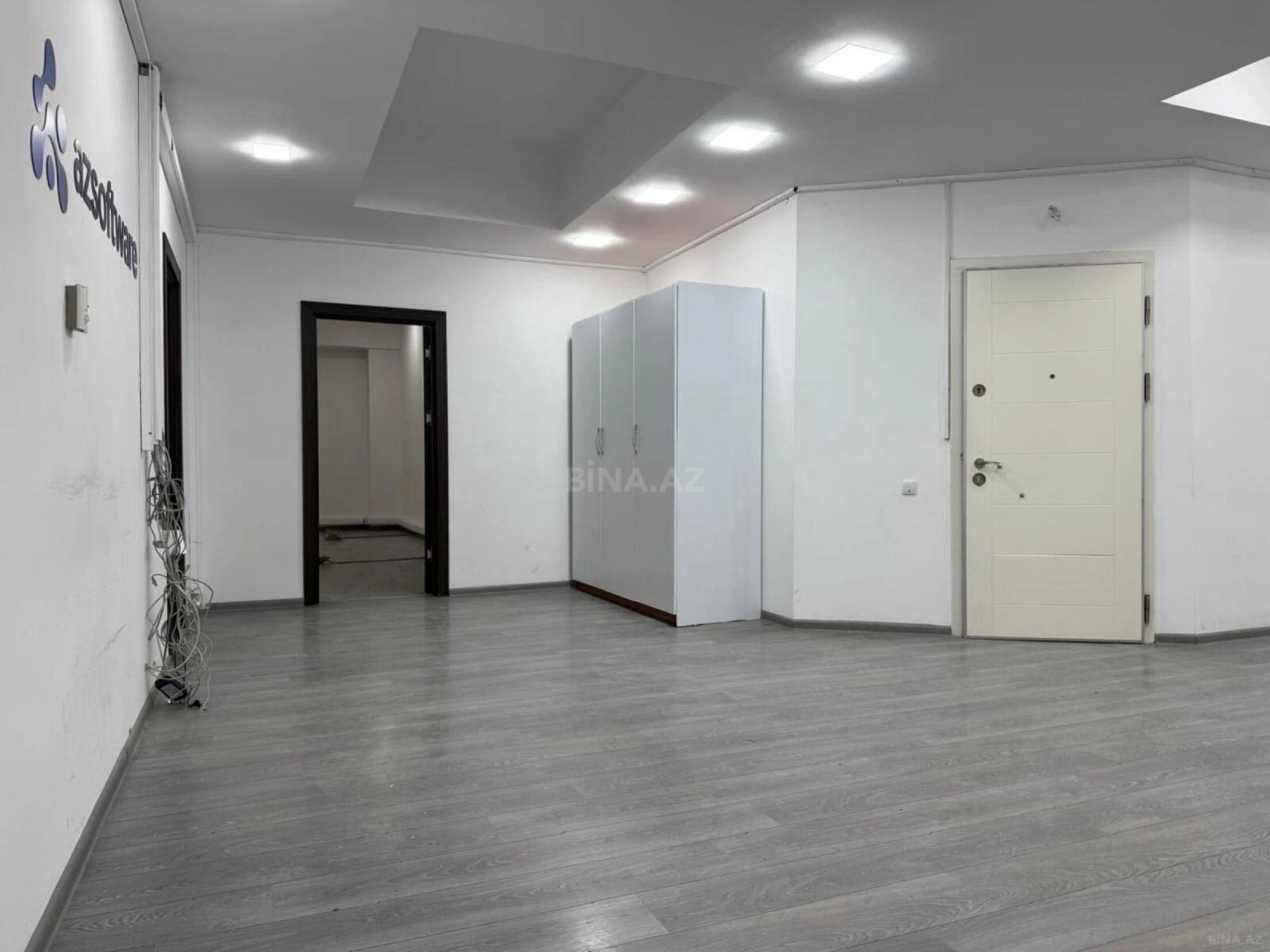 Kirayə verilir 4 otaqlı ofis 250 m²