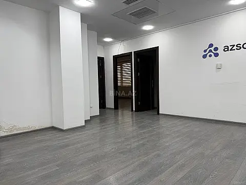 Kirayə verilir 4 otaqlı ofis 250 m²