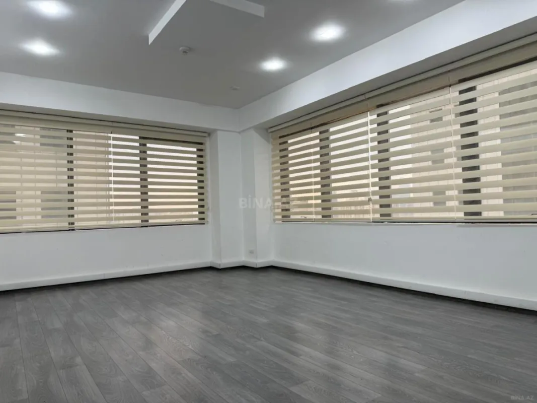 Kirayə verilir 4 otaqlı ofis 250 m²