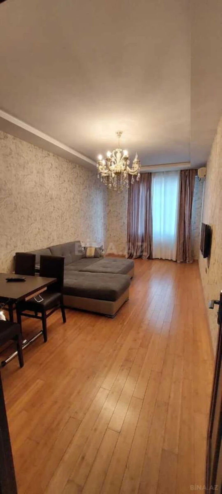 Kirayə verilir 2 otaqlı mənzil 60 m²