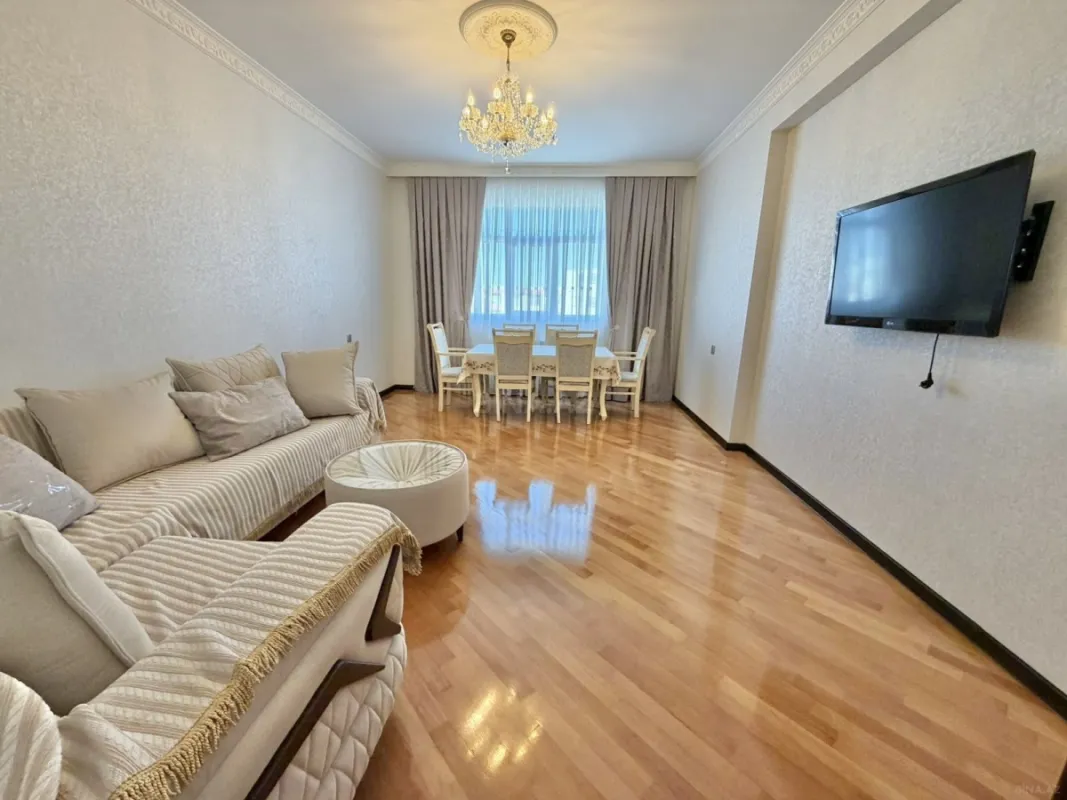 Kirayə verilir 2 otaqlı mənzil 85 m²