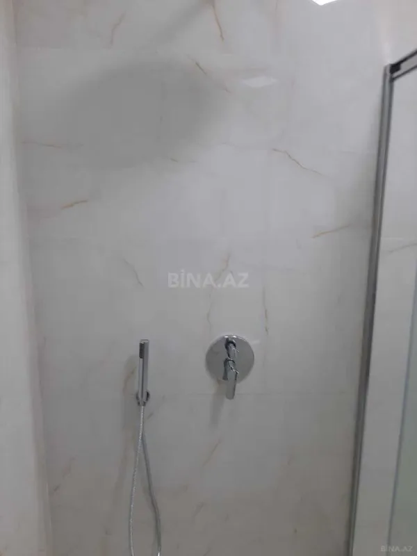 Satılır 3 otaqlı mənzil 110 m²
