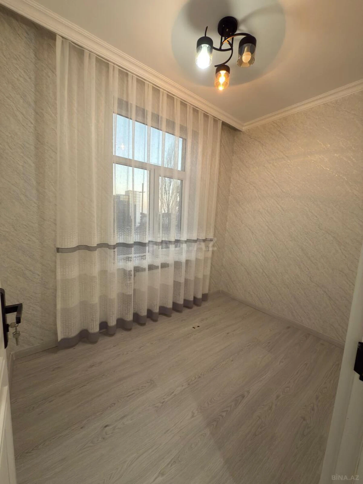 Satılır 3 otaqlı mənzil 50 m²