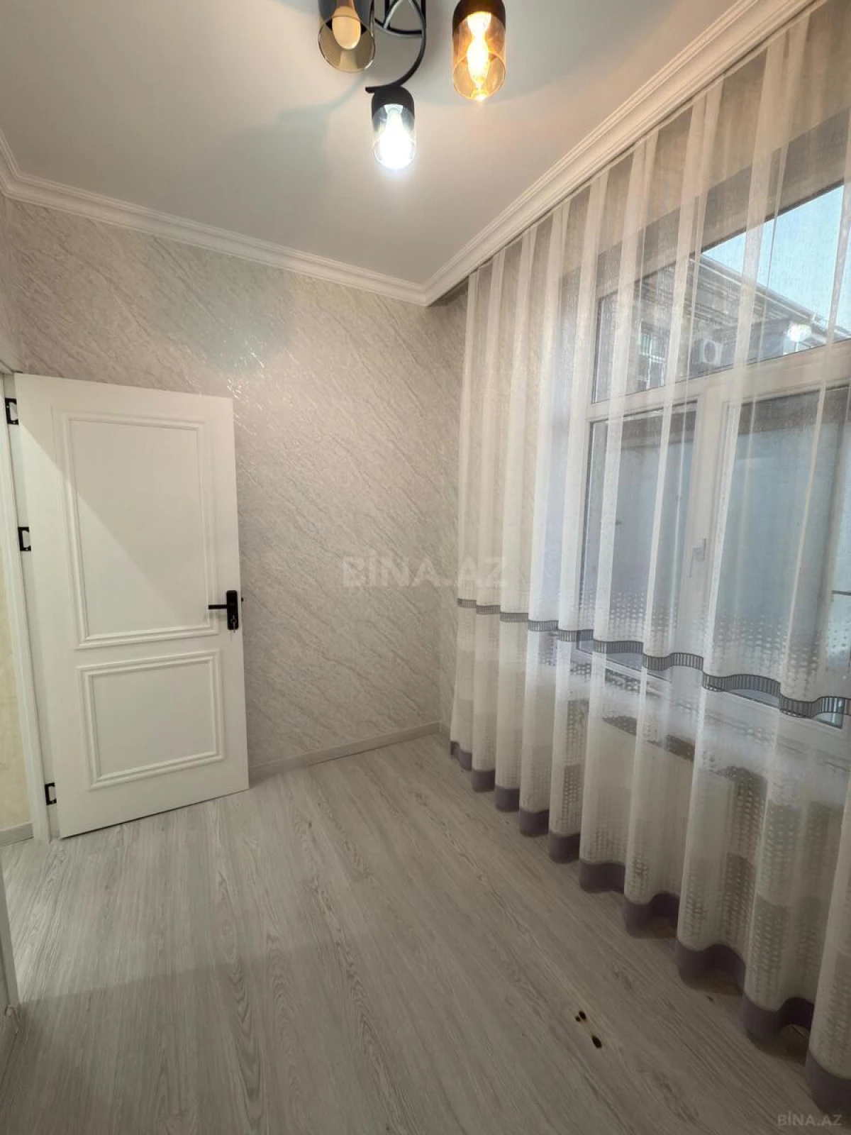 Satılır 3 otaqlı mənzil 50 m²