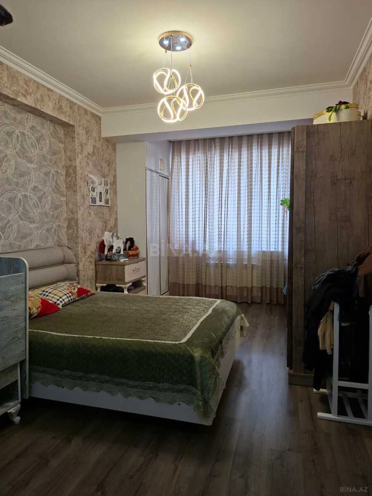 Satılır 3 otaqlı mənzil 110 m²