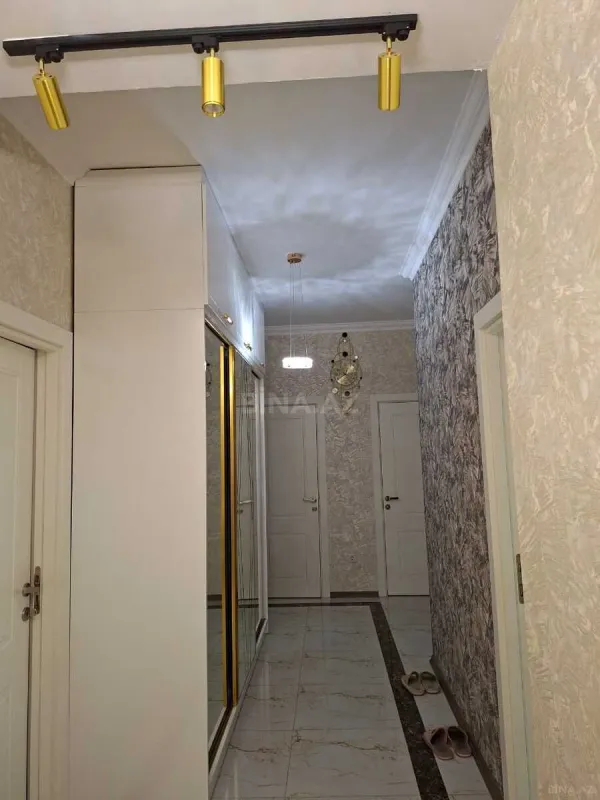 Satılır 3 otaqlı mənzil 110 m²