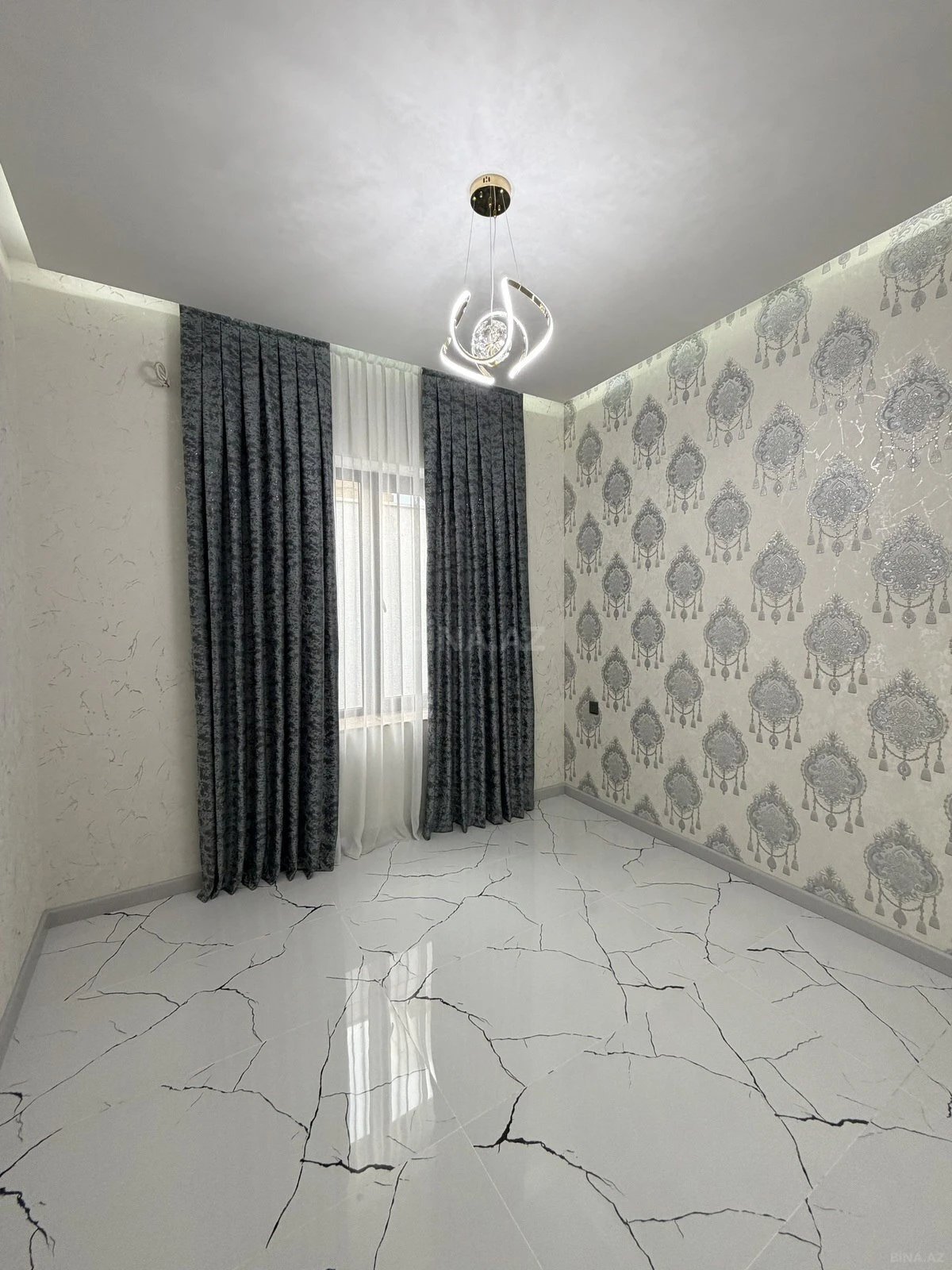 Satılır 4 otaqlı həyət evi 140 m²