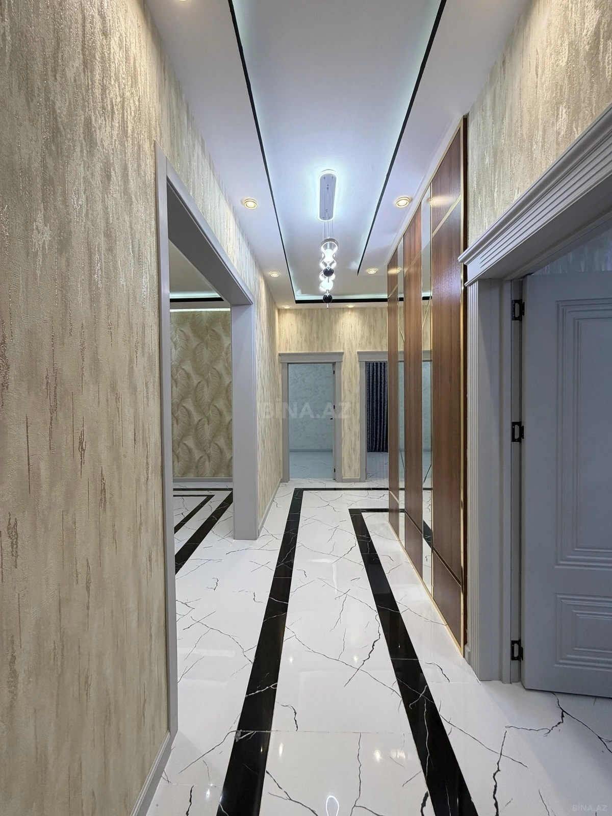 Satılır 4 otaqlı həyət evi 140 m²