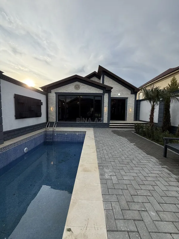 Satılır 4 otaqlı həyət evi 140 m²