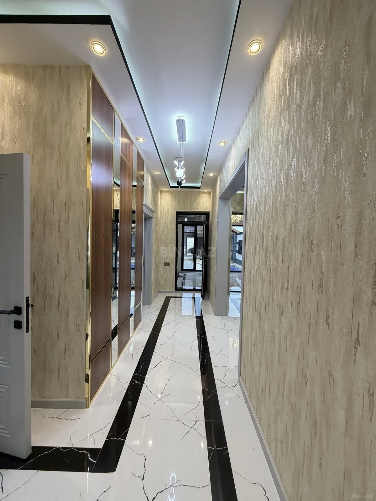 Satılır 4 otaqlı həyət evi 140 m²