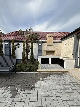 Satılır 4 otaqlı həyət evi 140 m²