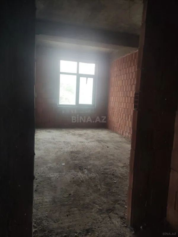 Satılır 3 otaqlı mənzil 123 m²