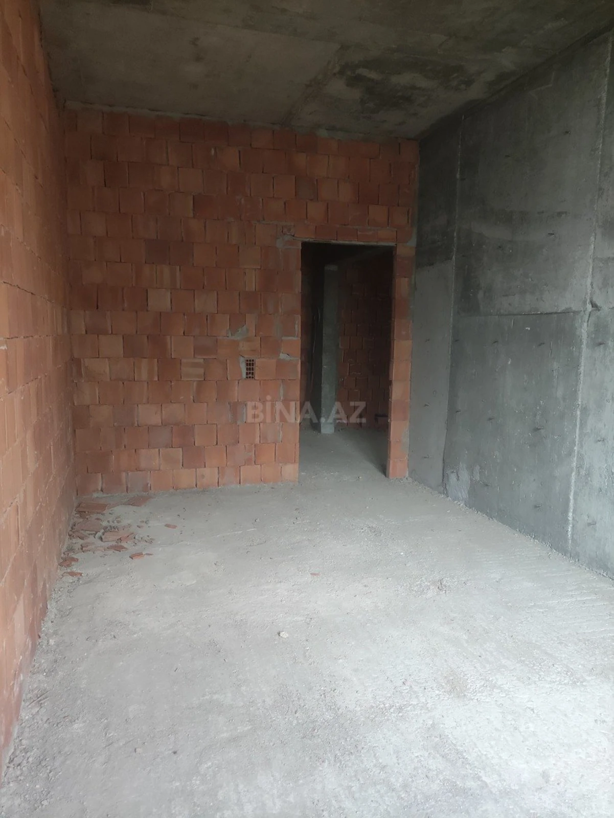 Satılır 3 otaqlı mənzil 123 m²