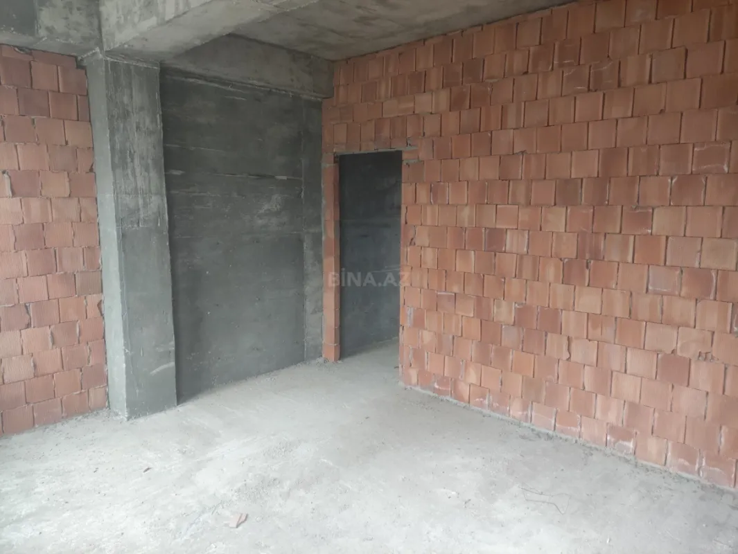 Satılır 3 otaqlı mənzil 123 m²