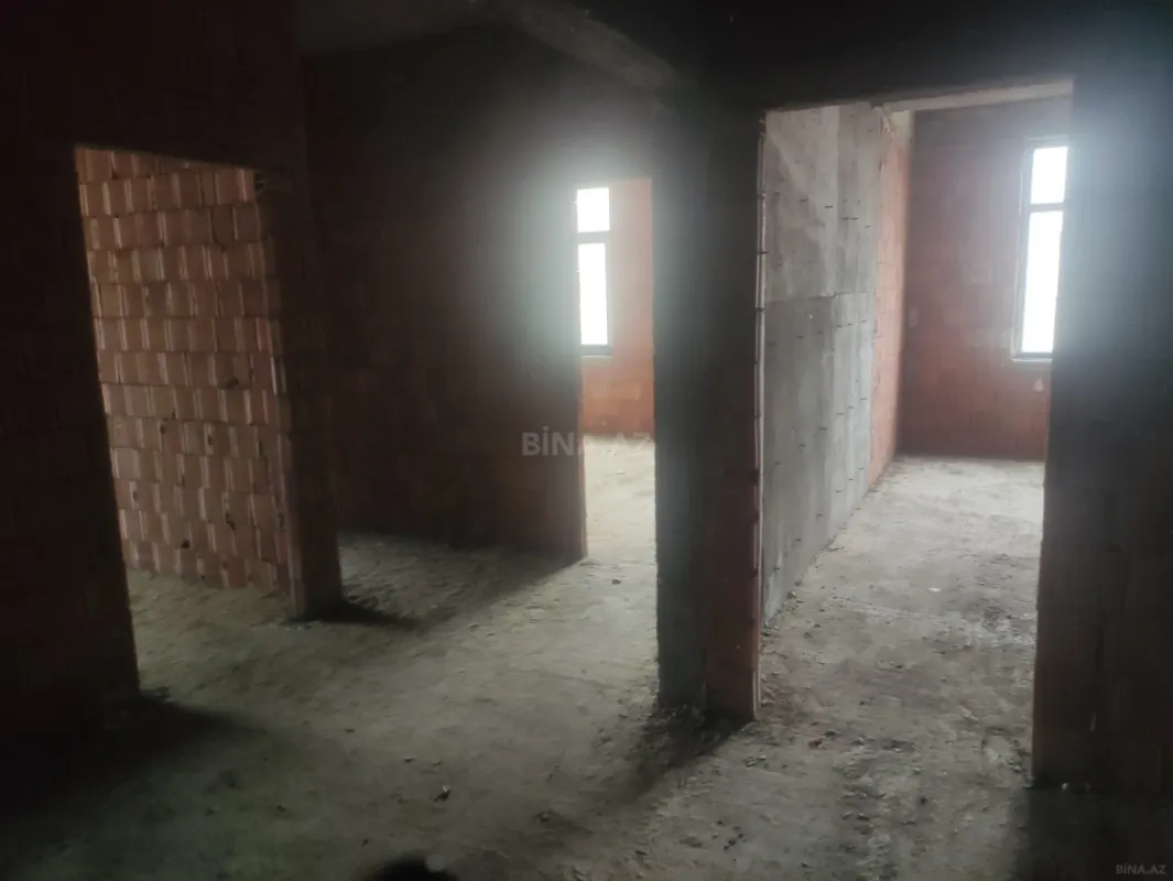 Satılır 3 otaqlı mənzil 123 m²