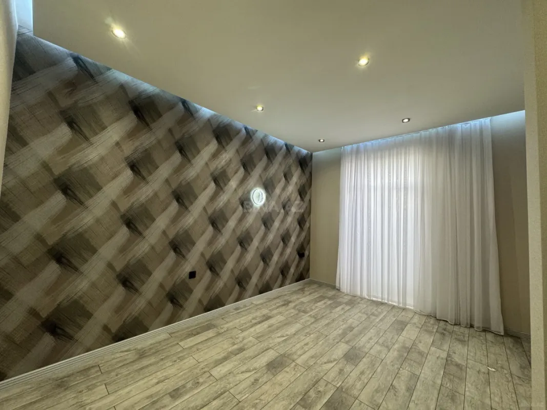 Satılır 4 otaqlı həyət evi 140 m²