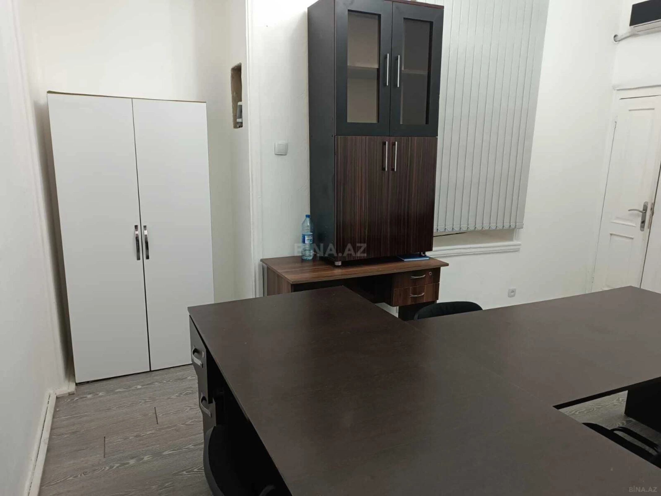 Kirayə verilir 3 otaqlı ofis 65 m²