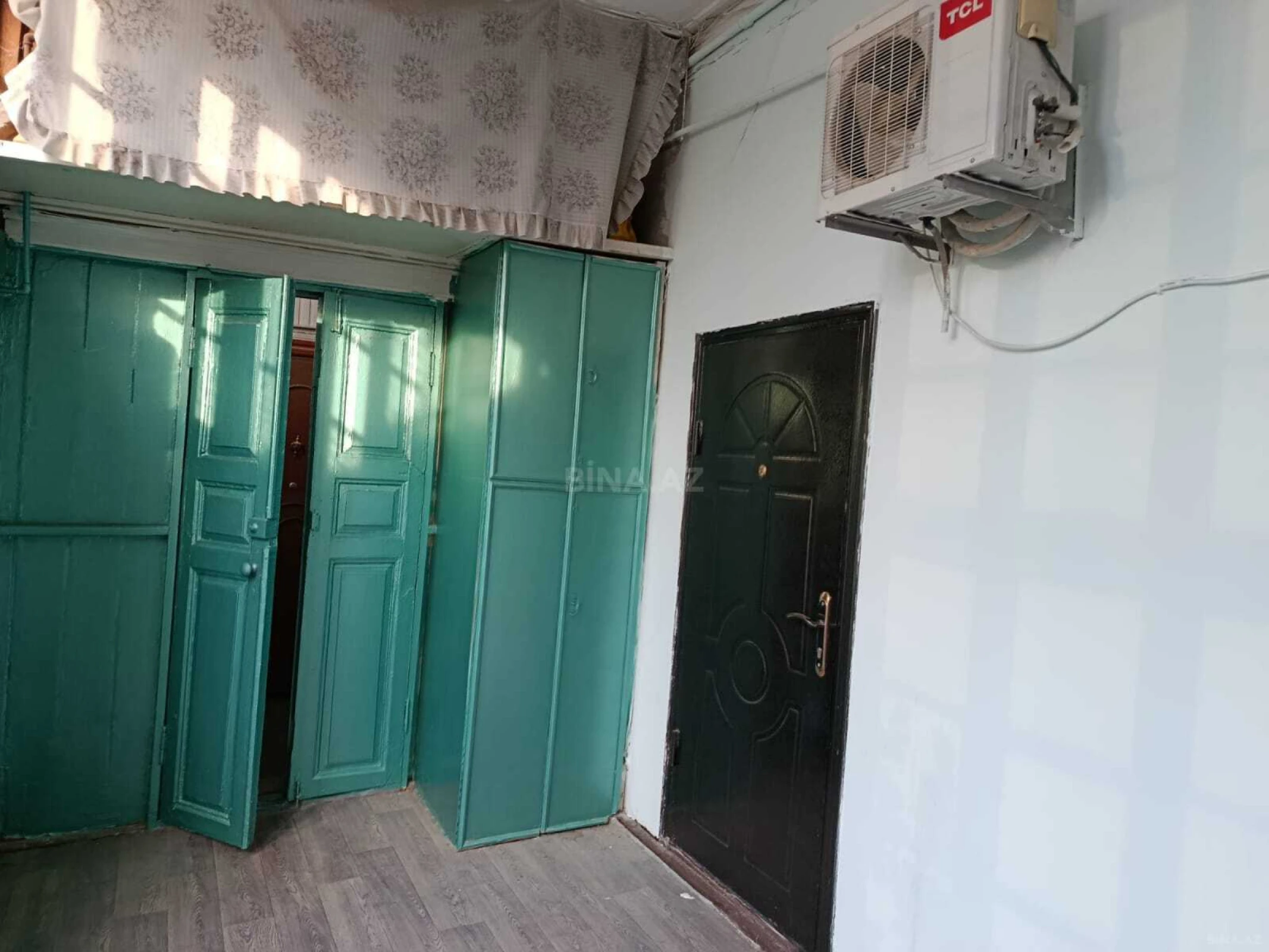 Kirayə verilir 3 otaqlı ofis 65 m²