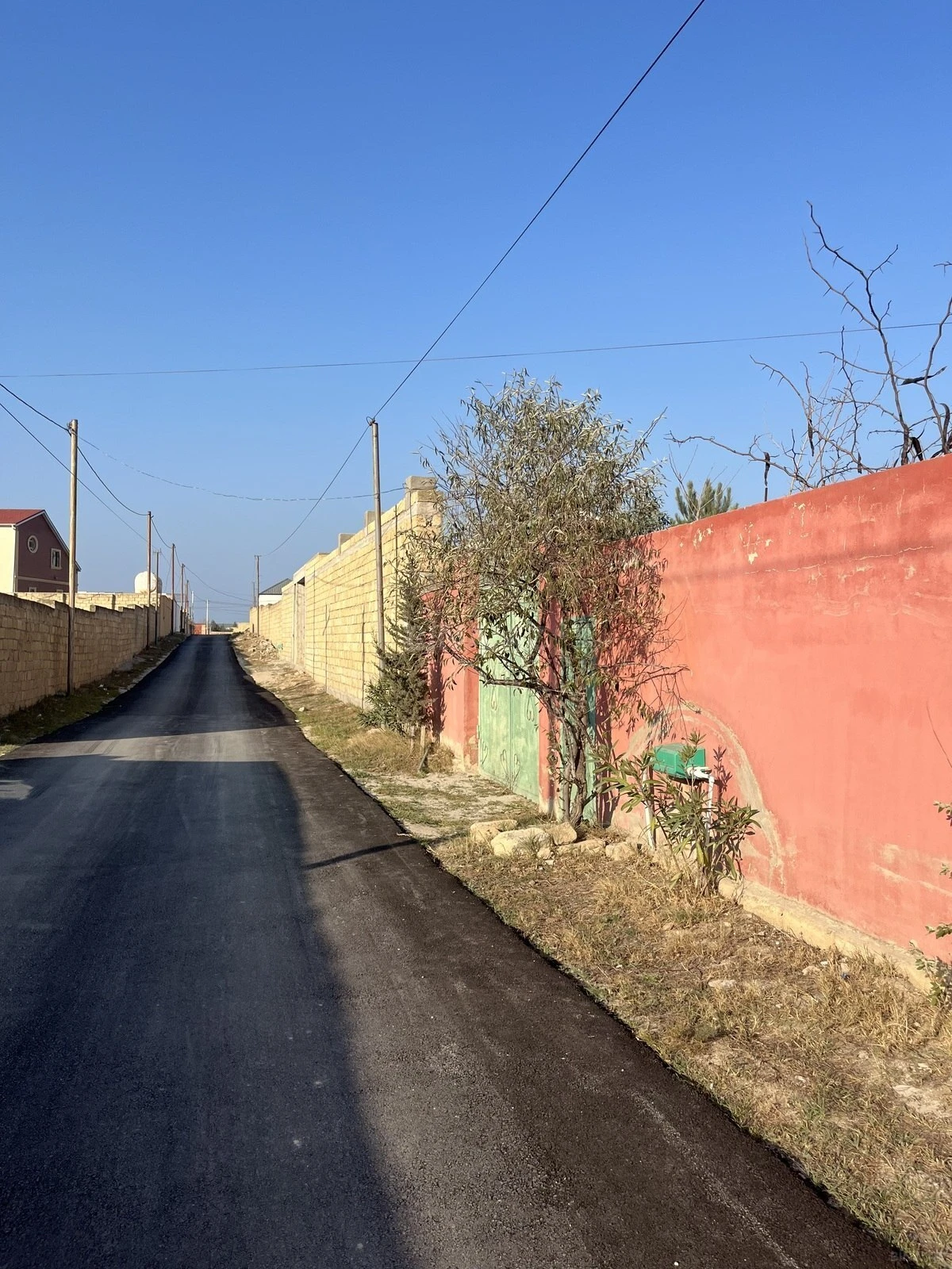 Satılır torpaq sahəsi 2 m²