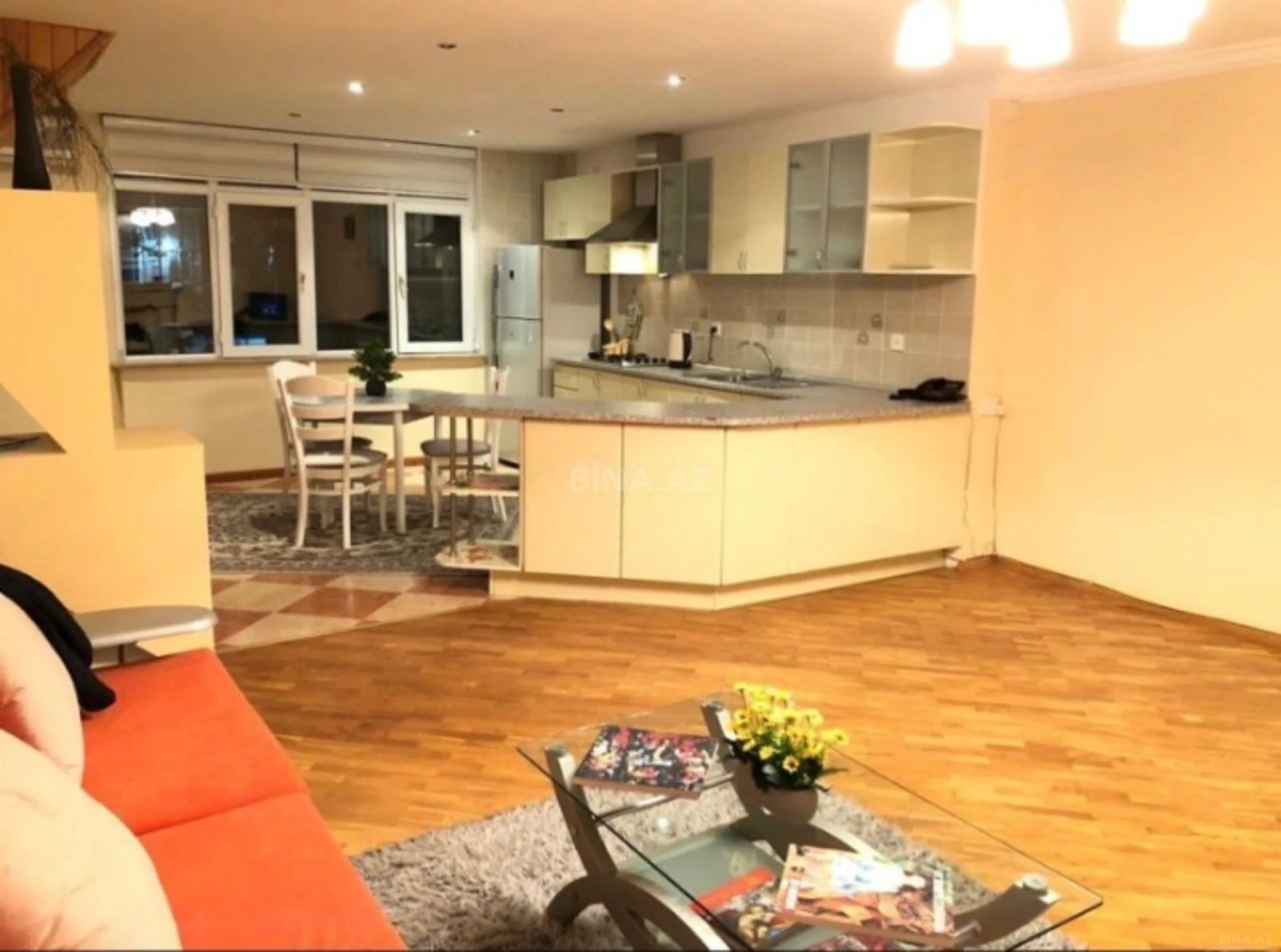 Satılır 2 otaqlı mənzil 95 m²