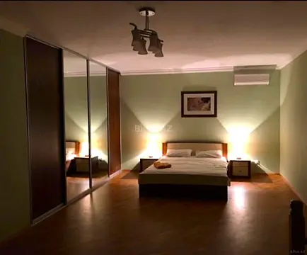 Satılır 2 otaqlı mənzil 95 m²