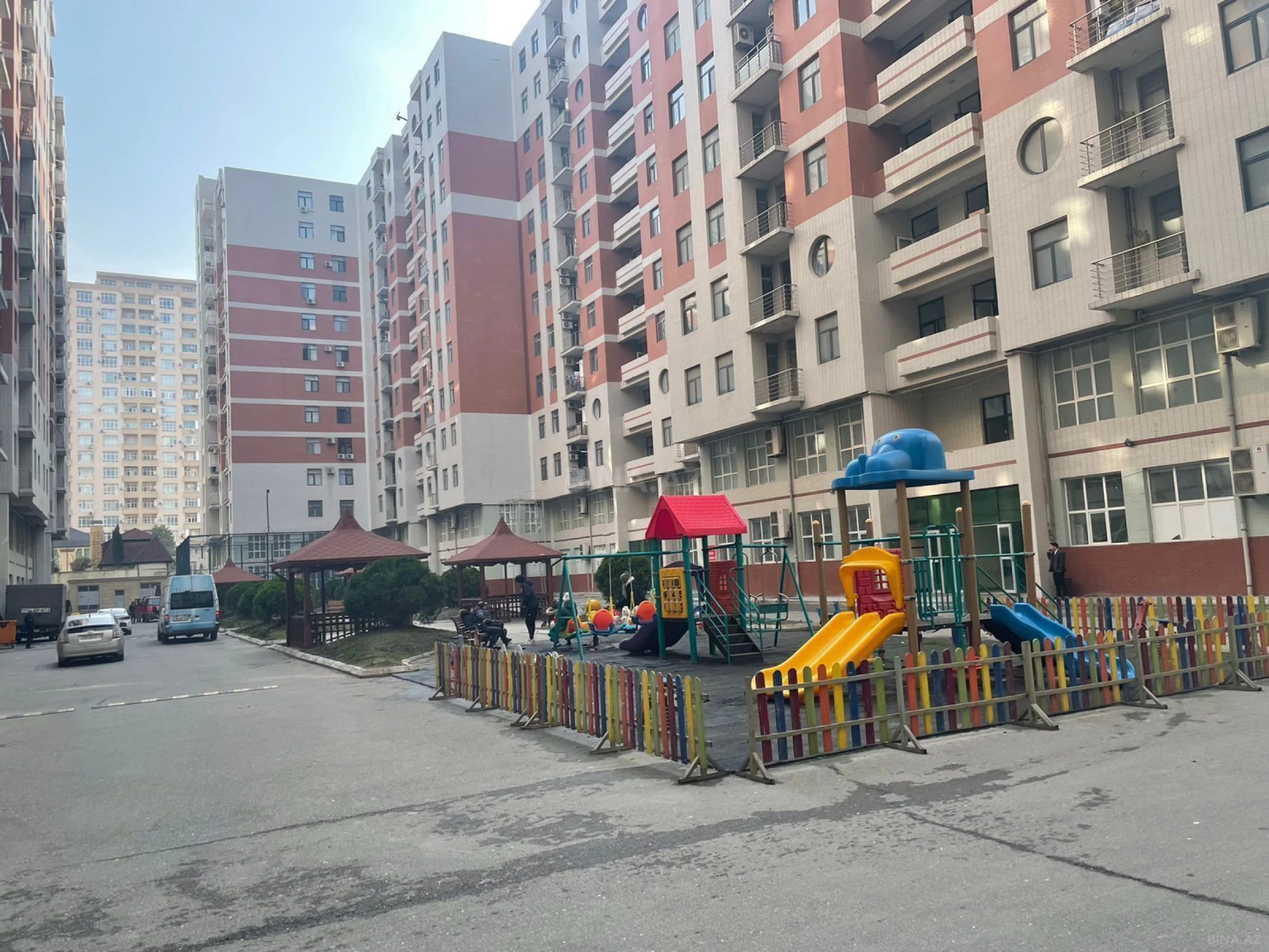 Kirayə verilir 2 otaqlı mənzil 55 m²