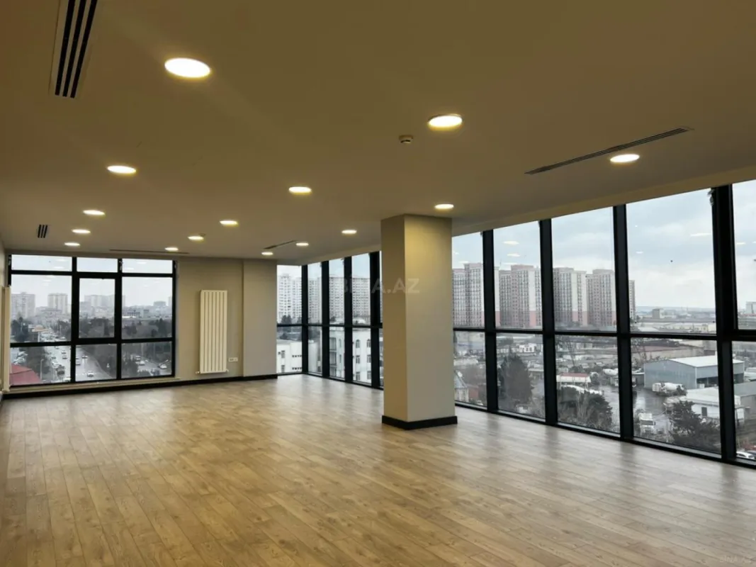 Kirayə verilir 3 otaqlı ofis 78 m²