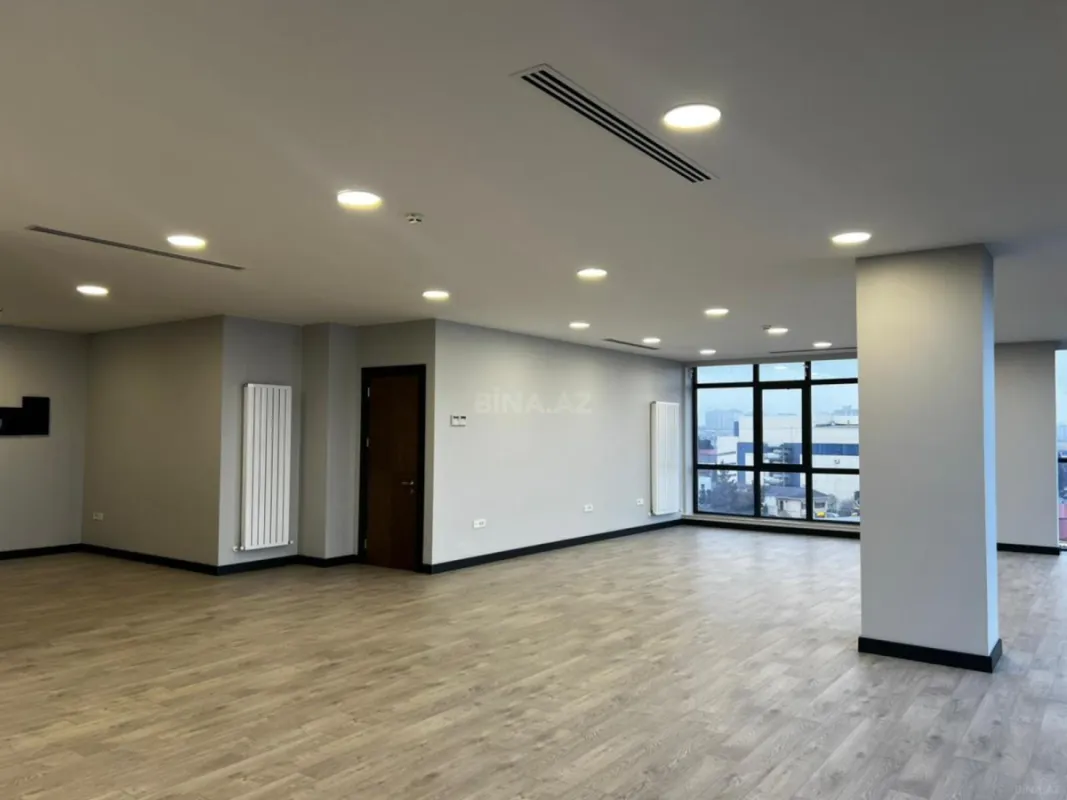 Kirayə verilir 3 otaqlı ofis 78 m²