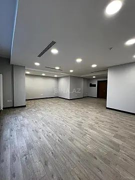 Kirayə verilir 3 otaqlı ofis 78 m²