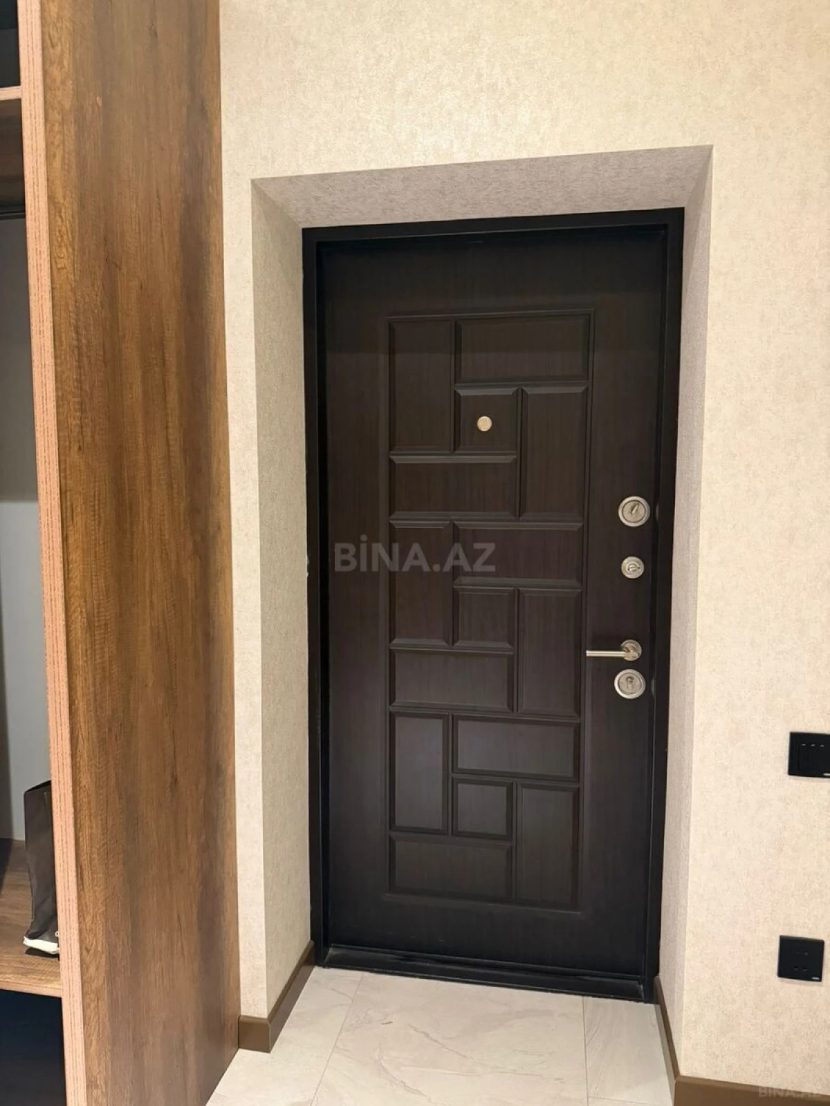 Kirayə verilir 2 otaqlı mənzil 82 m²
