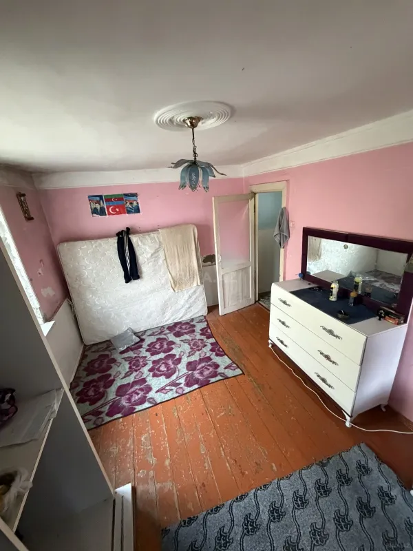 Satılır 1 otaqlı mənzil 30.3 m²