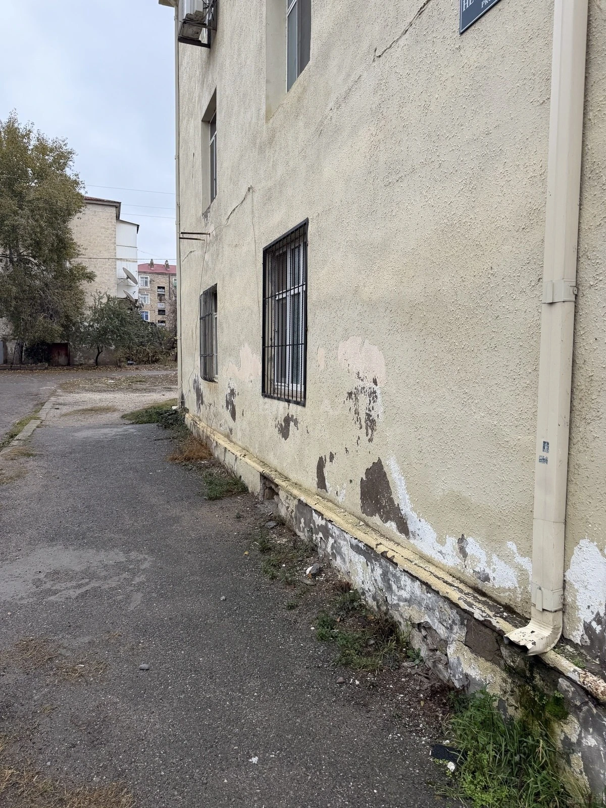 Satılır 1 otaqlı mənzil 30.3 m²