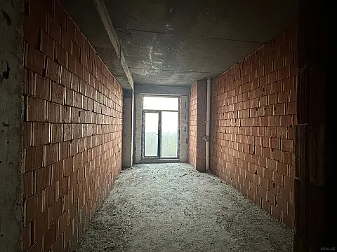 Satılır 4 otaqlı mənzil 157.4 m²